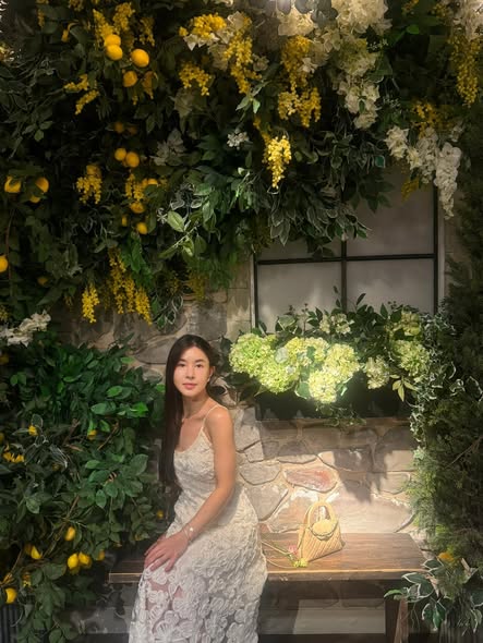 Sexy travel companion