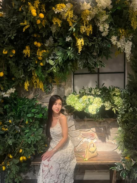 Sexy travel companion